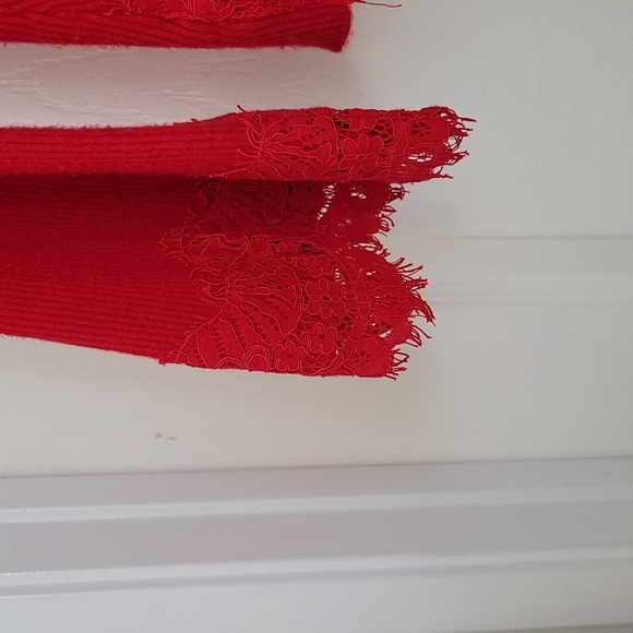 Sweater - Picture 2 of 6